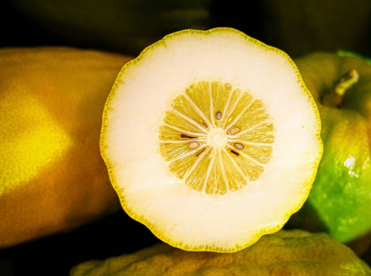 Scopri come Eye Lissence ha rivoluzionato il trattamento degli occhi stanchi